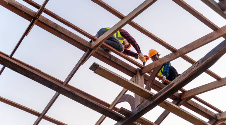 Professional gutter cleaning services in Lyndon Station, WI